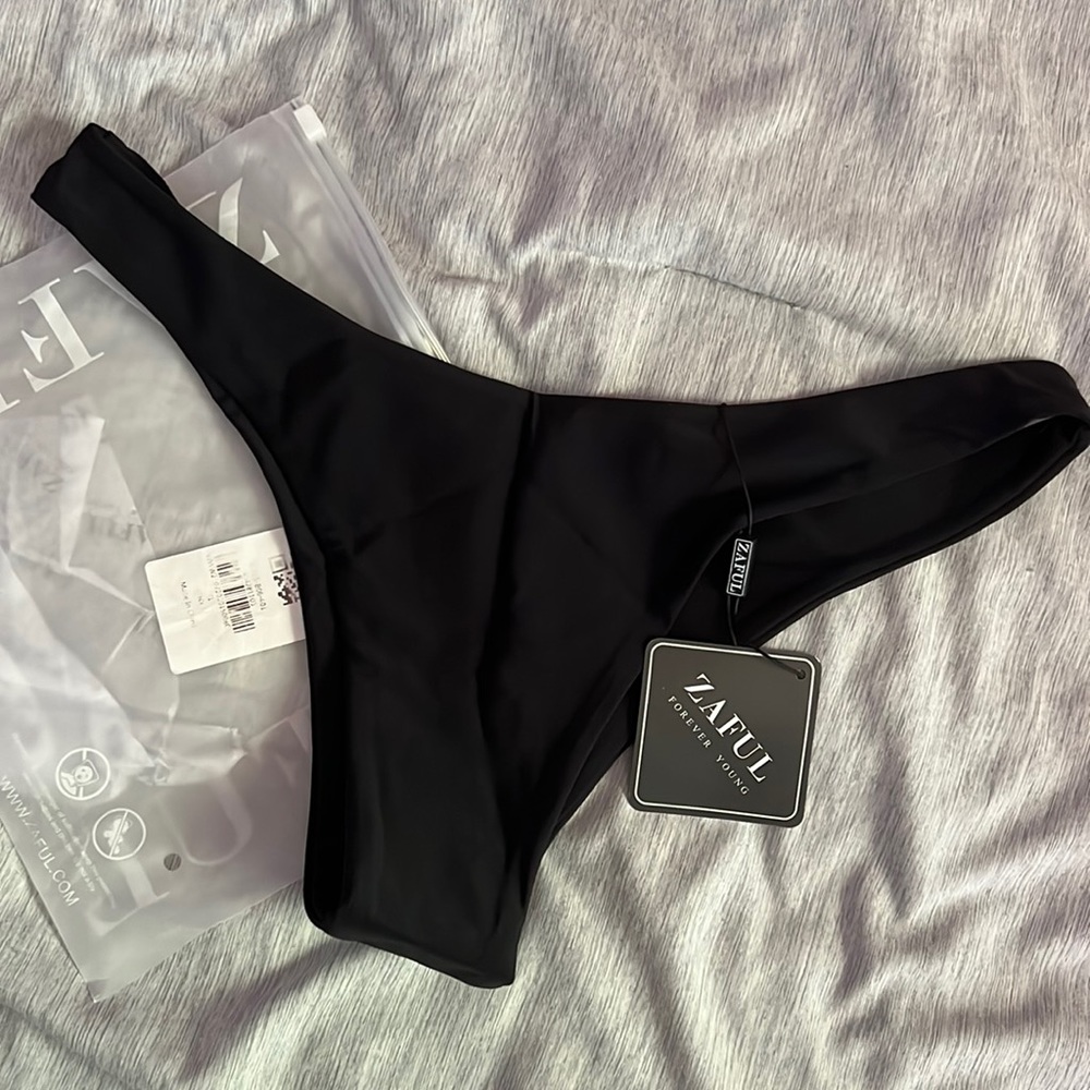 Zaful BNWT bathing suit bottom!